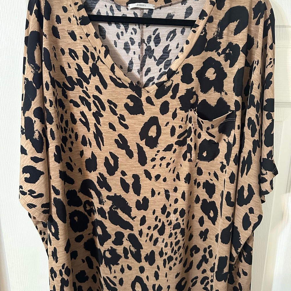 JODIFL Animal Print Top